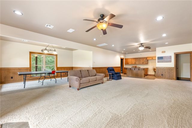 8295 Ridgecrest, Rogers, AR 72756