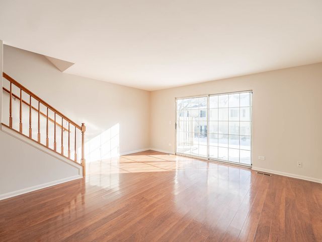 369 Lakeview Circle, Bolingbrook, IL 60440