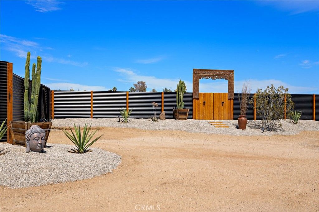 Image 36 of property listing at 62420 Canterbury Street, Joshua Tree, CA 92252