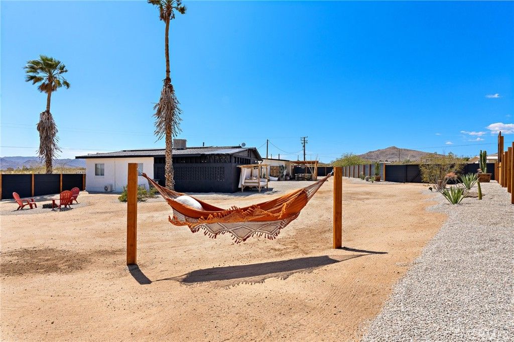 Image 40 of property listing at 62420 Canterbury Street, Joshua Tree, CA 92252