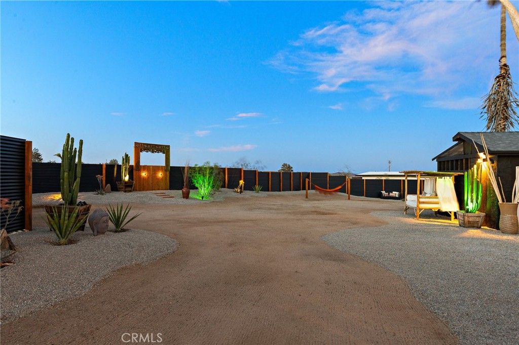 Image 48 of property listing at 62420 Canterbury Street, Joshua Tree, CA 92252
