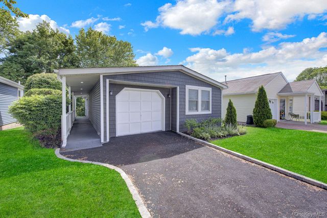 11 A Dogwood Lane 11 A, Manorville, NY 11949