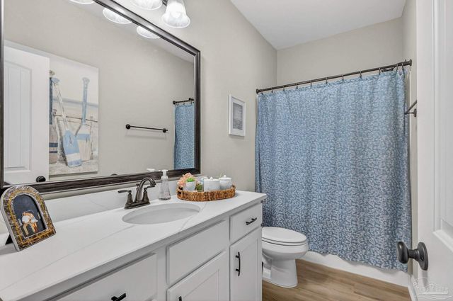 3223 Mountain Laurel Tr, Cantonment, FL 32533