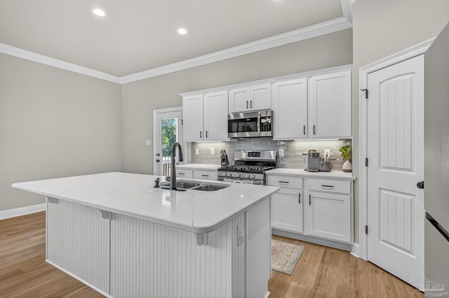 3223 Mountain Laurel Tr, Cantonment, FL 32533