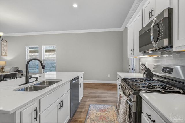 3223 Mountain Laurel Tr, Cantonment, FL 32533