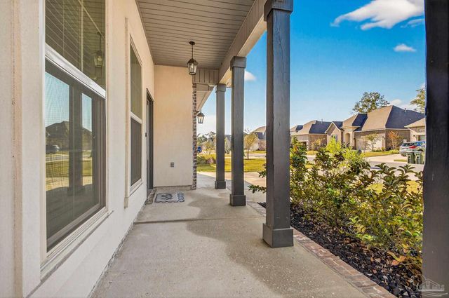 3223 Mountain Laurel Tr, Cantonment, FL 32533