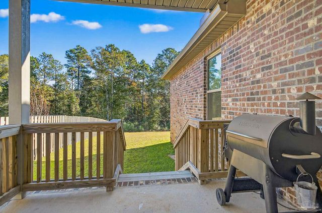 3223 Mountain Laurel Tr, Cantonment, FL 32533