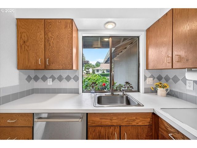 16242 Sw ELLERSON St, Beaverton, OR 97007