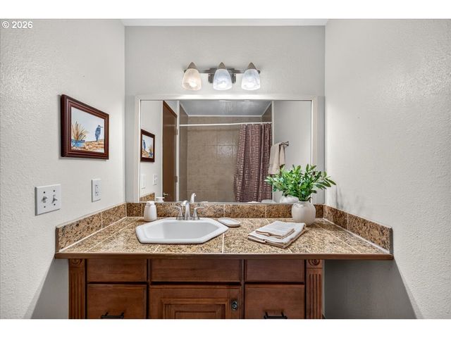 16242 Sw ELLERSON St, Beaverton, OR 97007
