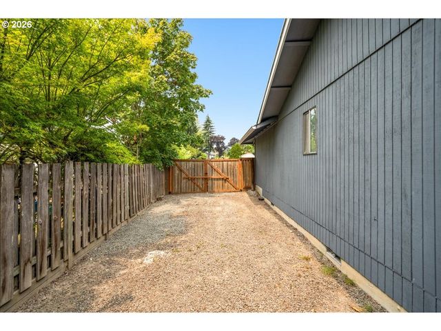 16242 Sw ELLERSON St, Beaverton, OR 97007