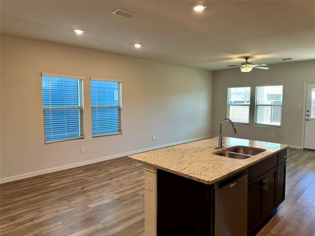 1636 Briar Hunt Drive, Forney, TX 75126