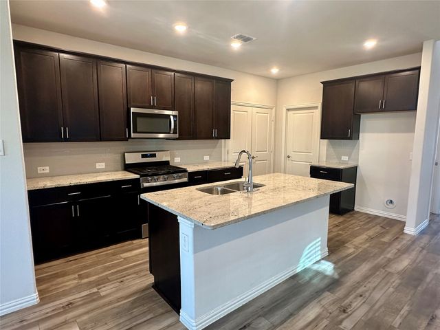 1636 Briar Hunt Drive, Forney, TX 75126