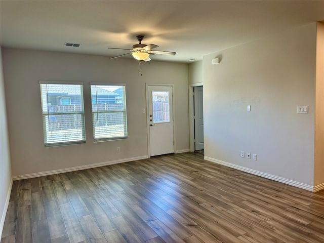 1636 Briar Hunt Drive, Forney, TX 75126