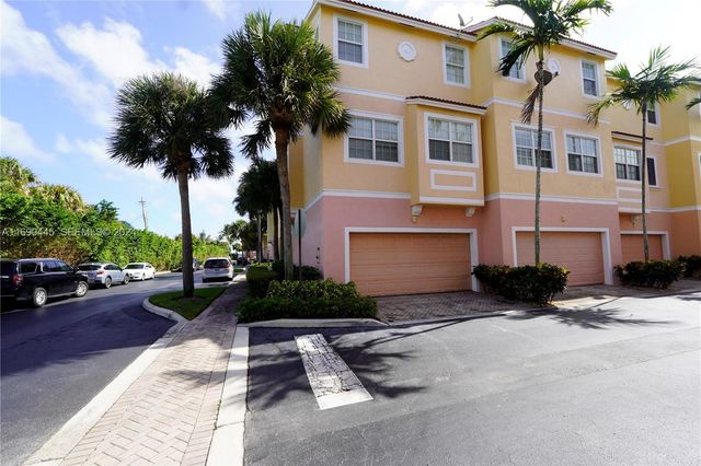 123 Harbors Way, Boynton Beach, FL 33435