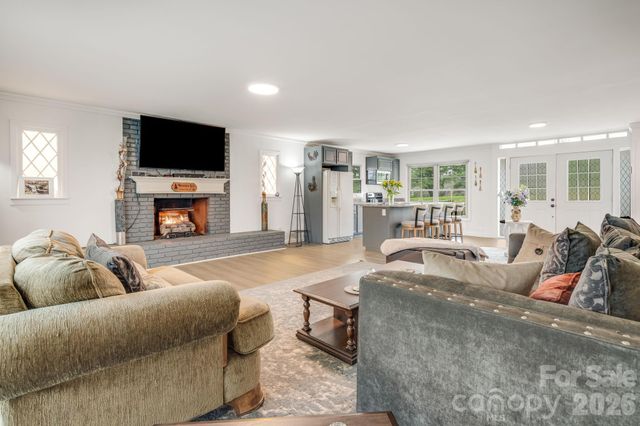2203 Swiss Pine Lake Drive, Spruce Pine, NC 28777