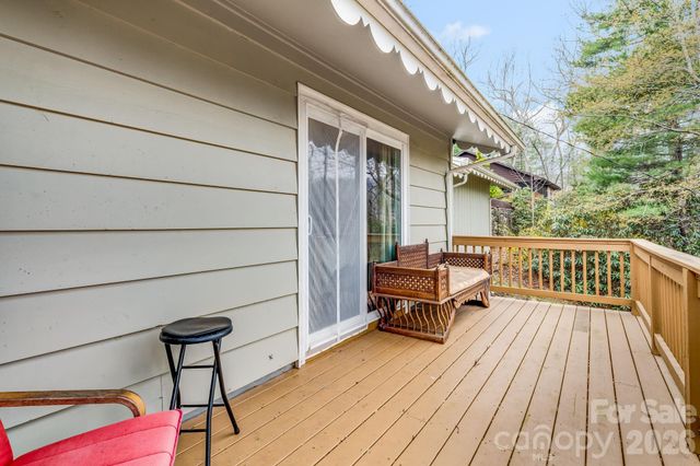 2203 Swiss Pine Lake Drive, Spruce Pine, NC 28777