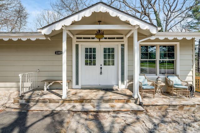 2203 Swiss Pine Lake Drive, Spruce Pine, NC 28777