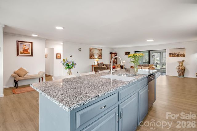 2203 Swiss Pine Lake Drive, Spruce Pine, NC 28777