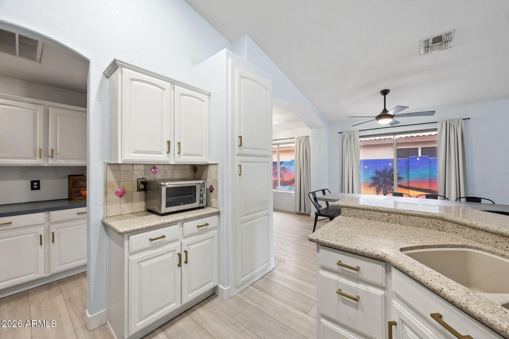 7633 W FOOTHILL Drive, Peoria, AZ 85383 — photo 3