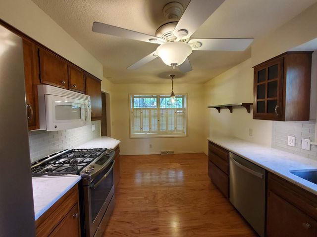 103 N Lark Lane, Carbondale, IL 62901