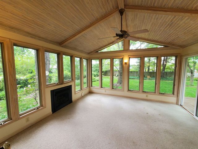 103 N Lark Lane, Carbondale, IL 62901