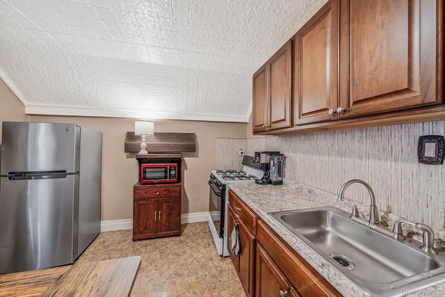 2863 Wilkinson Avenue, Bronx, NY 10461