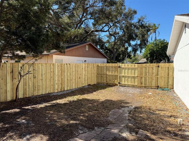 8957 109TH TERRACE, Seminole, FL 33777