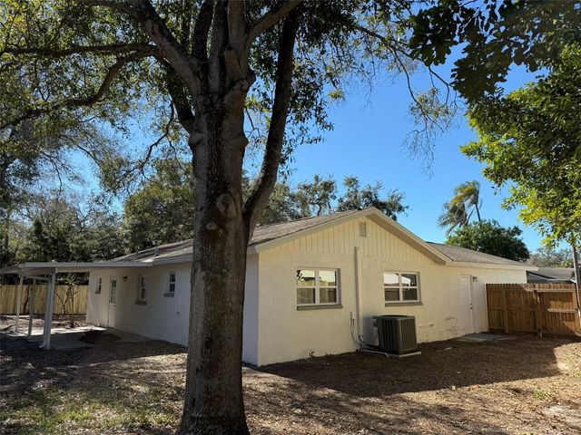 8957 109TH TERRACE, Seminole, FL 33777