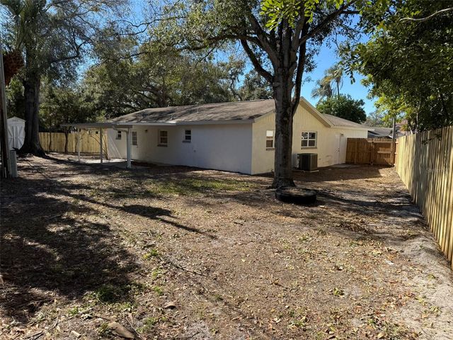 8957 109TH TERRACE, Seminole, FL 33777