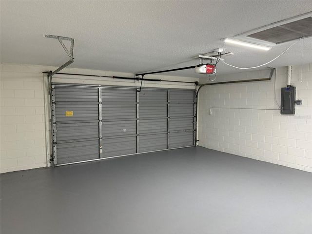 8957 109TH TERRACE, Seminole, FL 33777