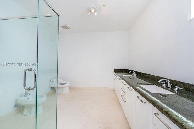 7934 West Dr 1101, North Bay Village, FL 33141