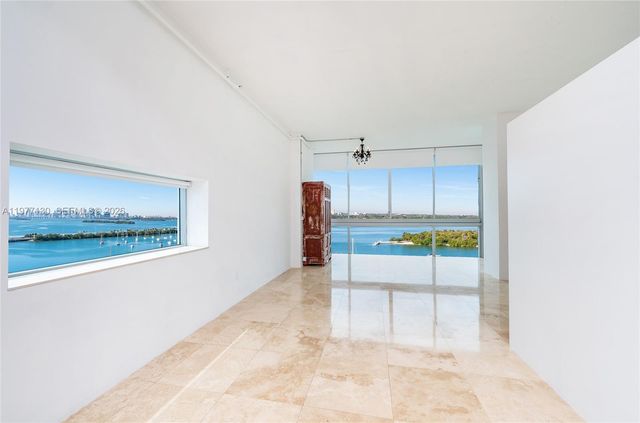 7934 West Dr 1101, North Bay Village, FL 33141