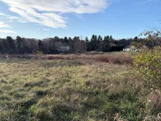 10 Wesley Road, Mendon, MA 01756