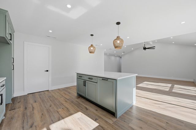 1710 Yorktown Drive, Arlington, TX 76014