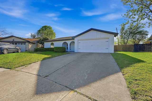 1710 Yorktown Drive, Arlington, TX 76014