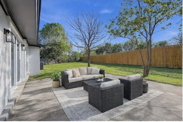 1710 Yorktown Drive, Arlington, TX 76014