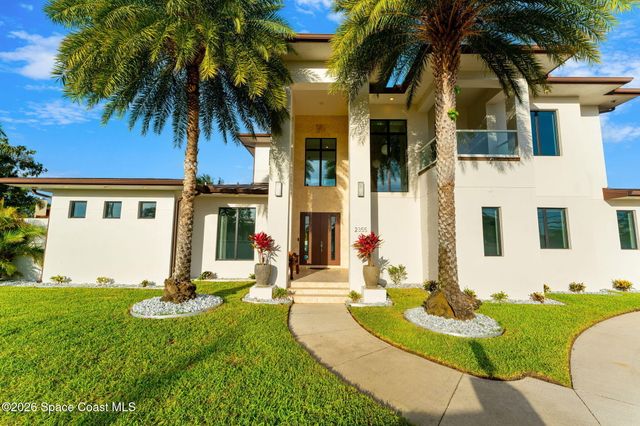 2355 N Riverside Drive, Indialantic, FL 32903