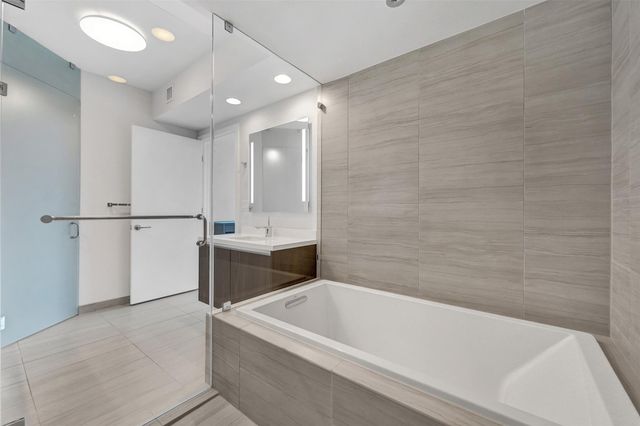 1180 N Federal Hwy 1005, Fort Lauderdale, FL 33304