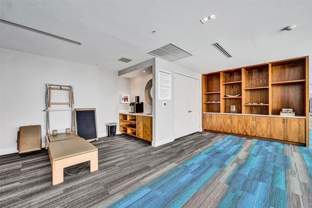 1180 N Federal Hwy 1005, Fort Lauderdale, FL 33304