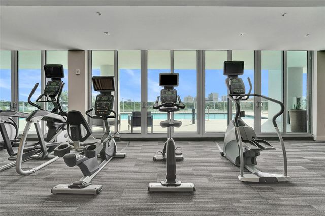 1180 N Federal Hwy 1005, Fort Lauderdale, FL 33304