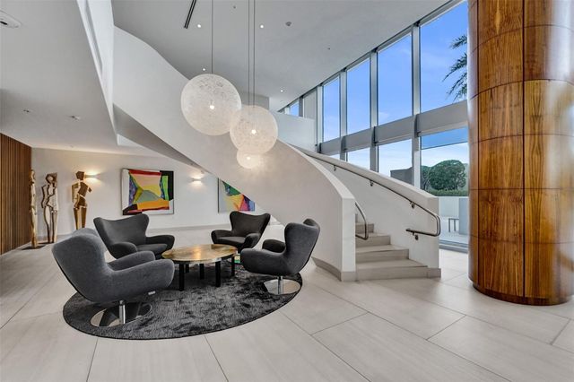 1180 N Federal Hwy 1005, Fort Lauderdale, FL 33304