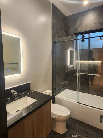 20520 Sherman Way, Winnetka, CA 91306