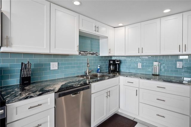 4242 Gulfbreeze Blvd 302, Corpus Christi, TX 78402