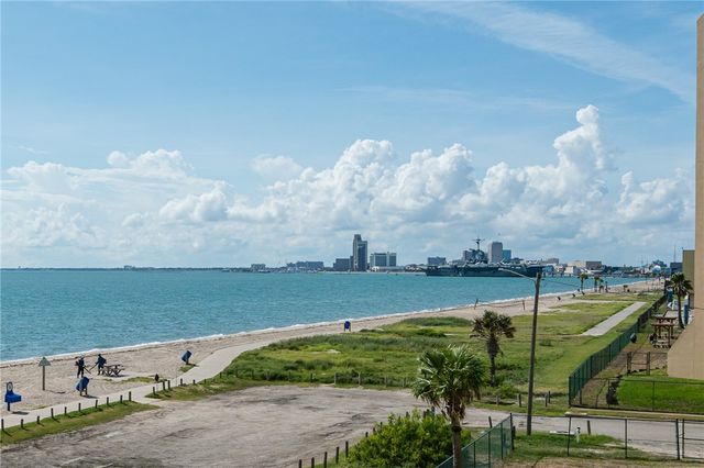 4242 Gulfbreeze Blvd 302, Corpus Christi, TX 78402