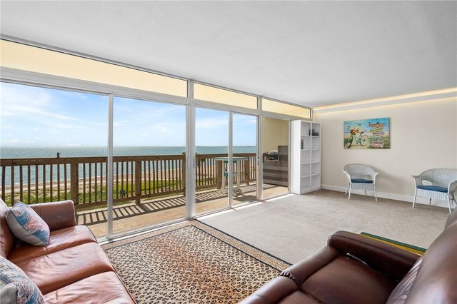 4242 Gulfbreeze Blvd 302, Corpus Christi, TX 78402