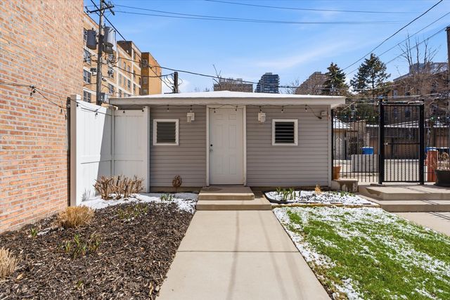 5739 N Winthrop Avenue 1, Chicago, IL 60660