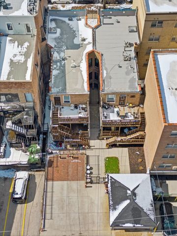 5739 N Winthrop Avenue 1, Chicago, IL 60660