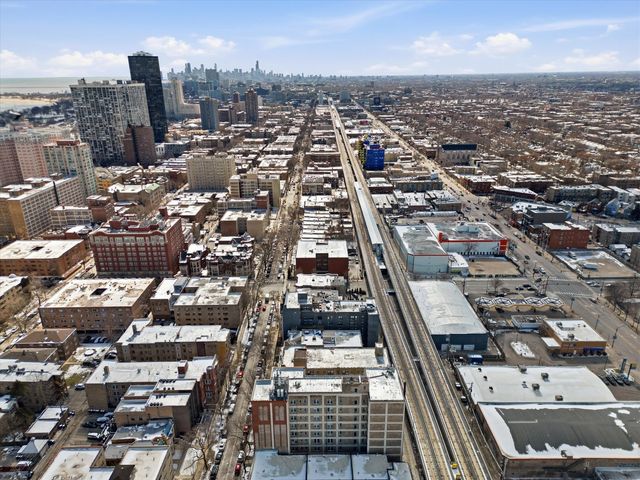 5739 N Winthrop Avenue 1, Chicago, IL 60660