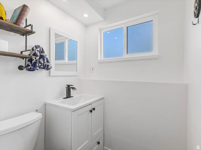 3040 W DON SALVADOR AVE, Taylorsville, UT 84129