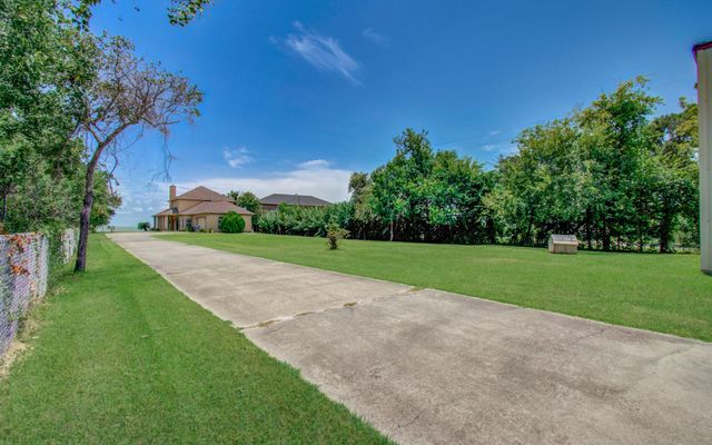 11610 Cedar Gully Road, Beach City, TX 77523